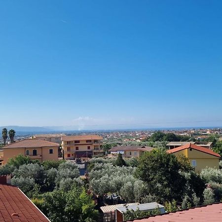 La Casa Di Isa Apartment Lamezia Terme Luaran gambar