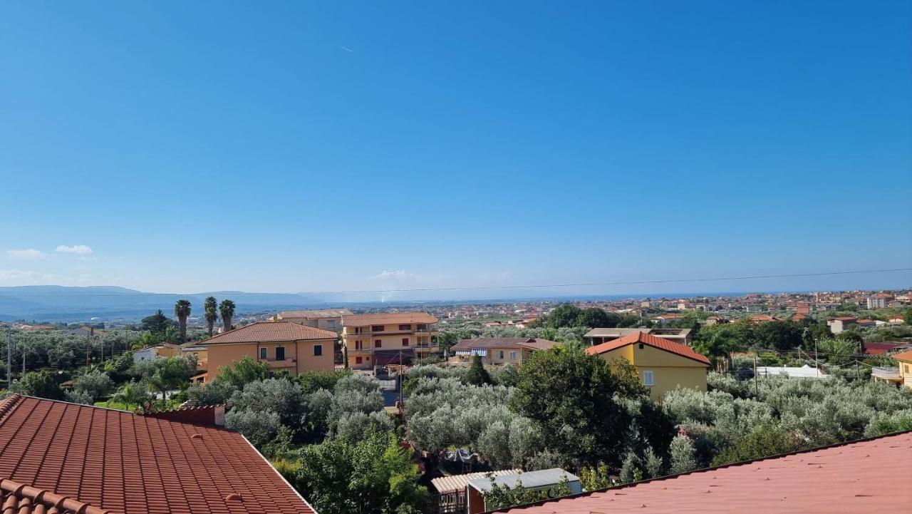 La Casa Di Isa Apartment Lamezia Terme Luaran gambar